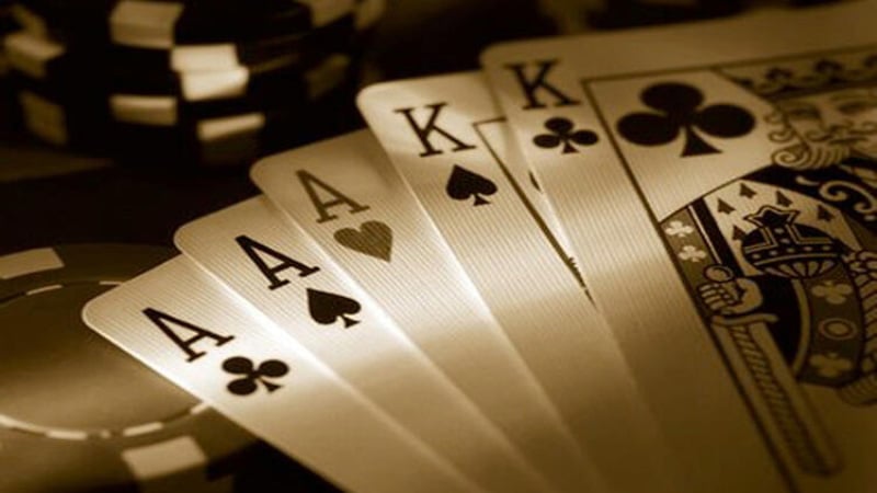 Tìm Hiểu Về Khái Niệm "Full House Poker Là Gì?"